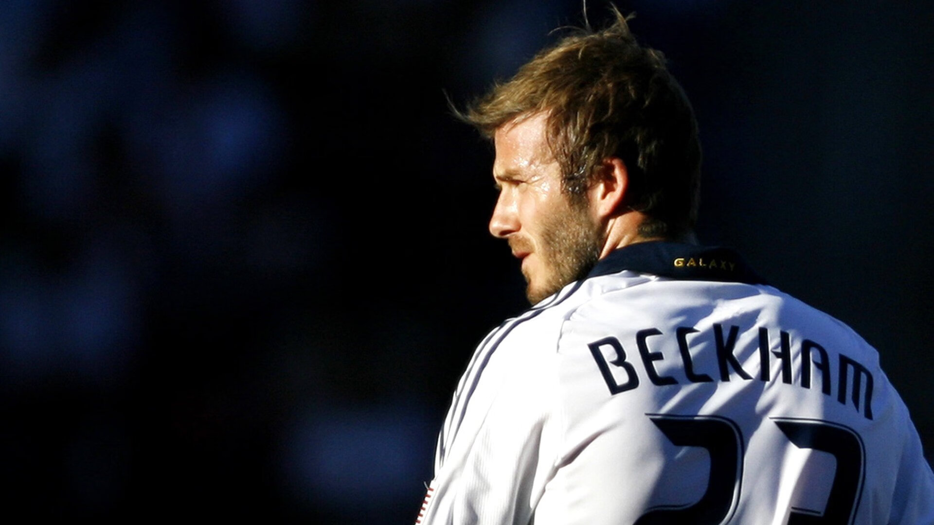 法甲夜场比赛，精彩射门与精彩扑救交相辉映，法甲的比赛